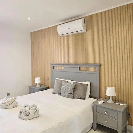 Vilanova Seven Daire *